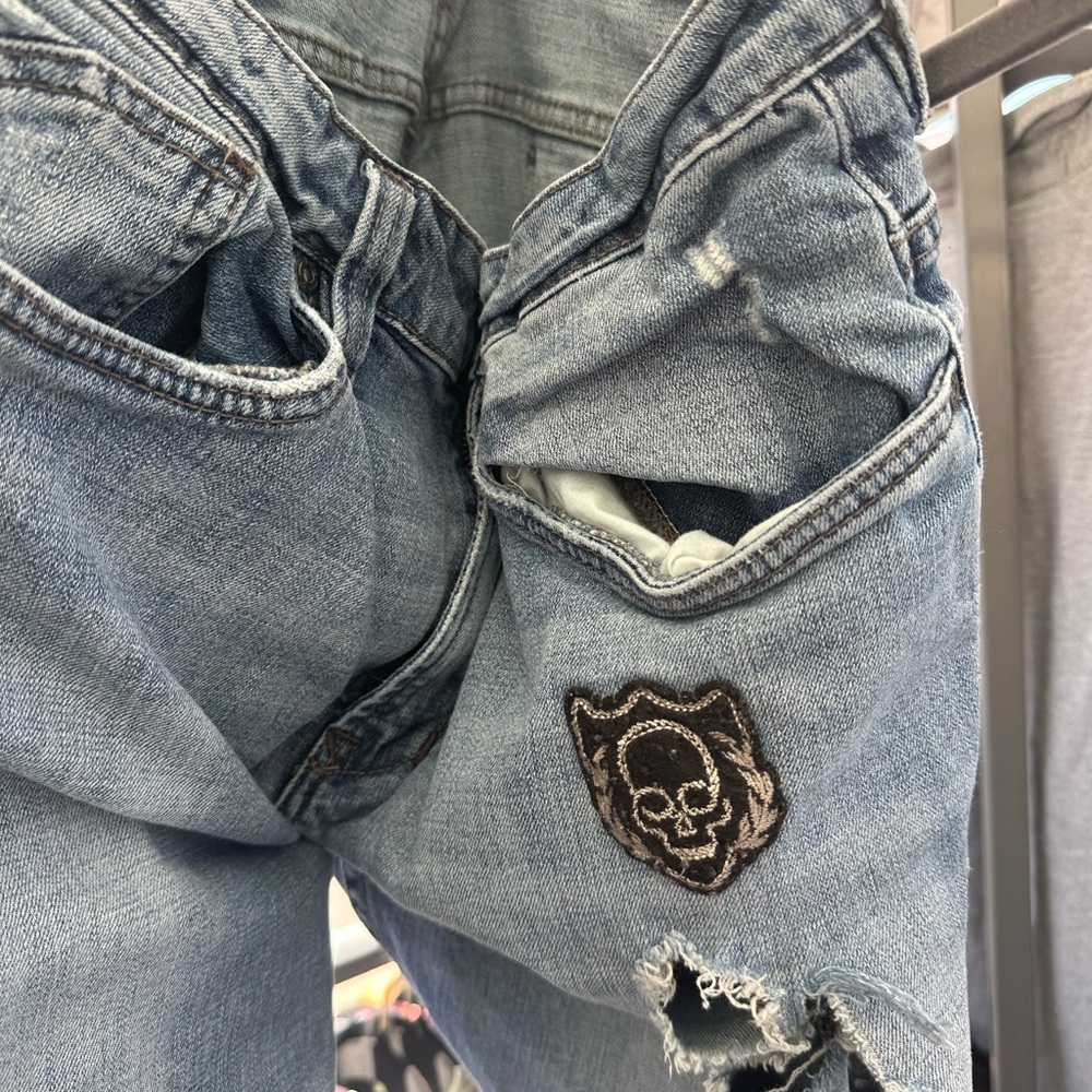 Buffalo David Bitton Relaxed Jeans - Light Blue with Skull Patch